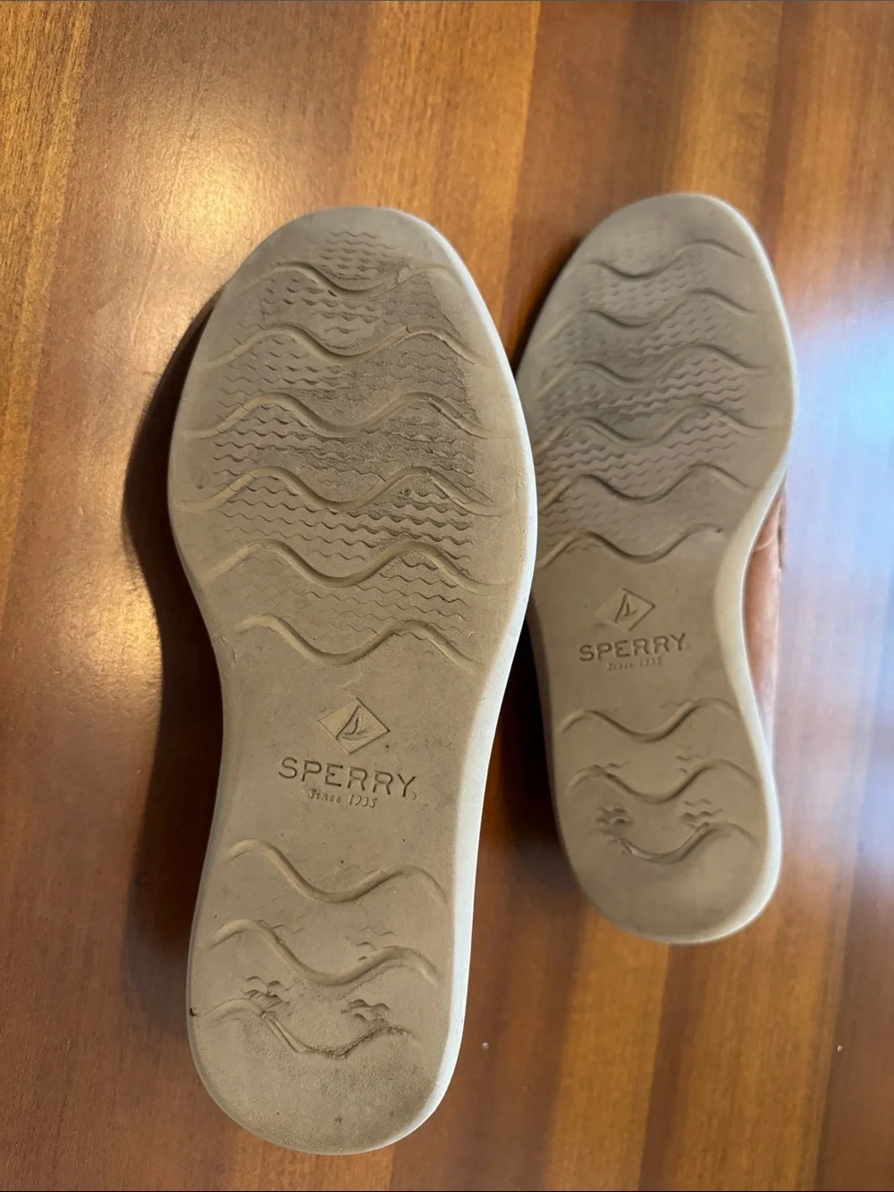 Sperry slip penny